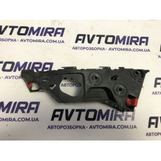 Кронштейн переднього бампера лівий Opel Corsa D 2006-2014 13179963